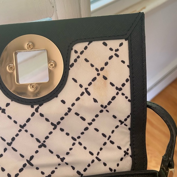 Kate Spade Shoulder Bag, Black with Gold Clasp - Picture 4 of 5